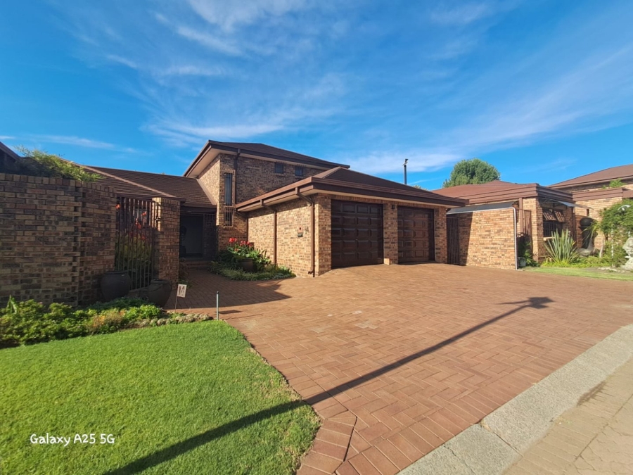 3 Bedroom Property for Sale in Sasolburg Ext 4 Free State
